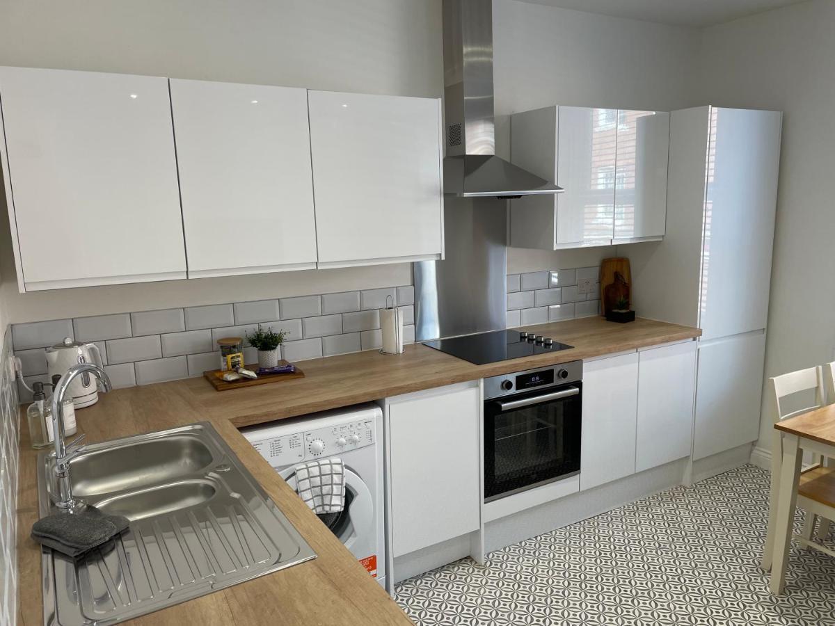 Apartment #2 - At 12 Story St Kingston upon Hull Extérieur photo